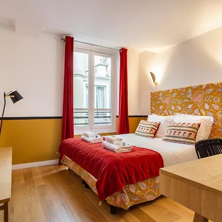 Charming - 3br-6p - Champs Elysees شقة *